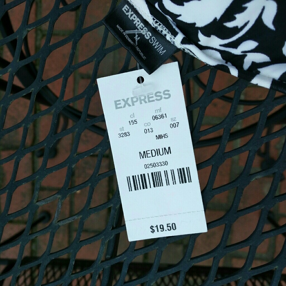 ~Express~Bikini 👙NWT - Picture 2 of 3